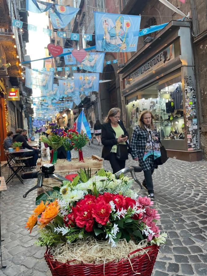 B&B Cuore Delle Zite Napoli Exterior foto